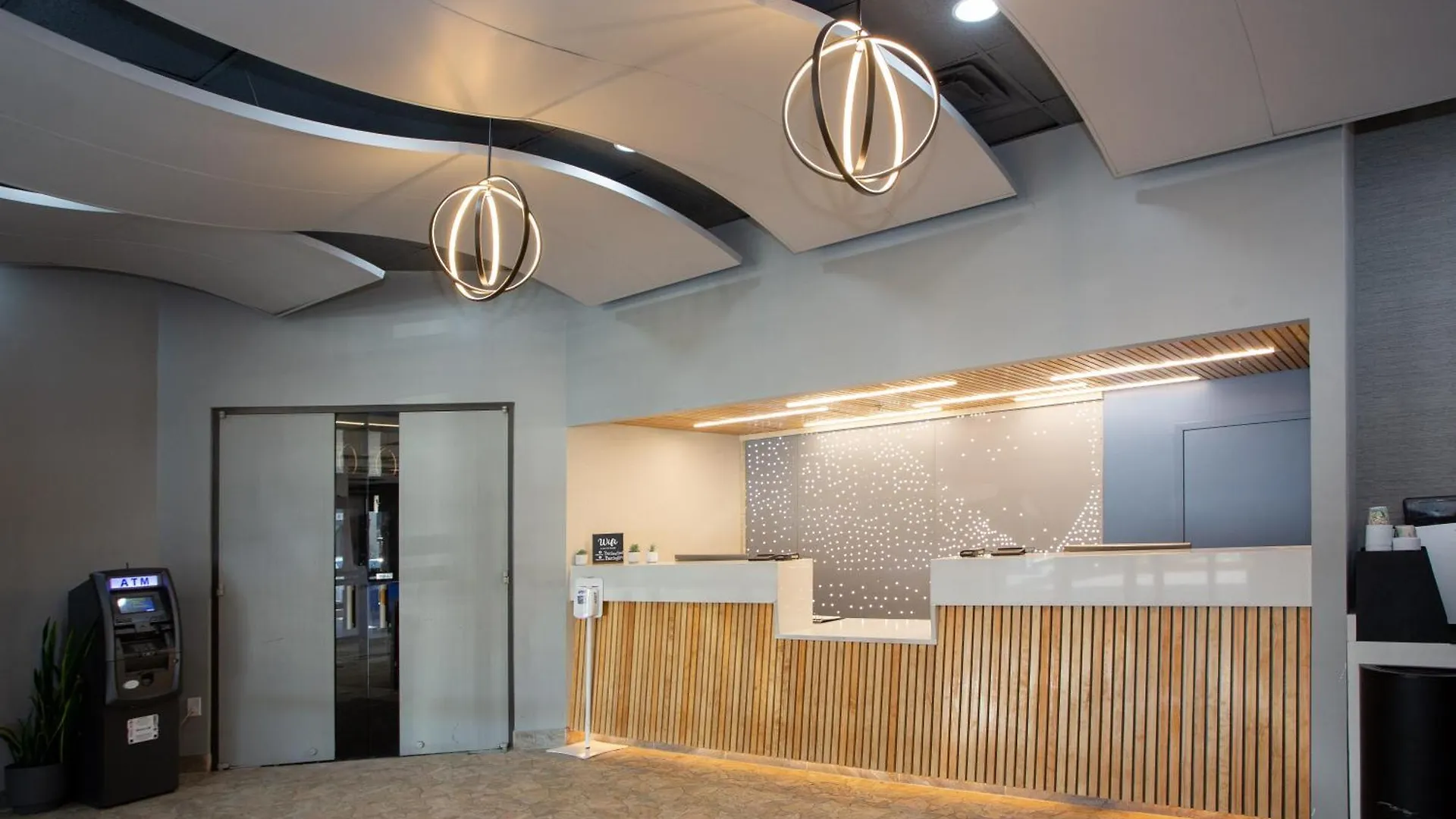 The Barclay Towers Hotel And Resort Virginia Beach