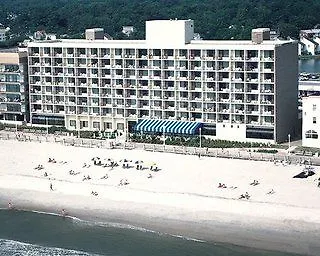 The Barclay Towers Hotel And Resort Virginia Beach