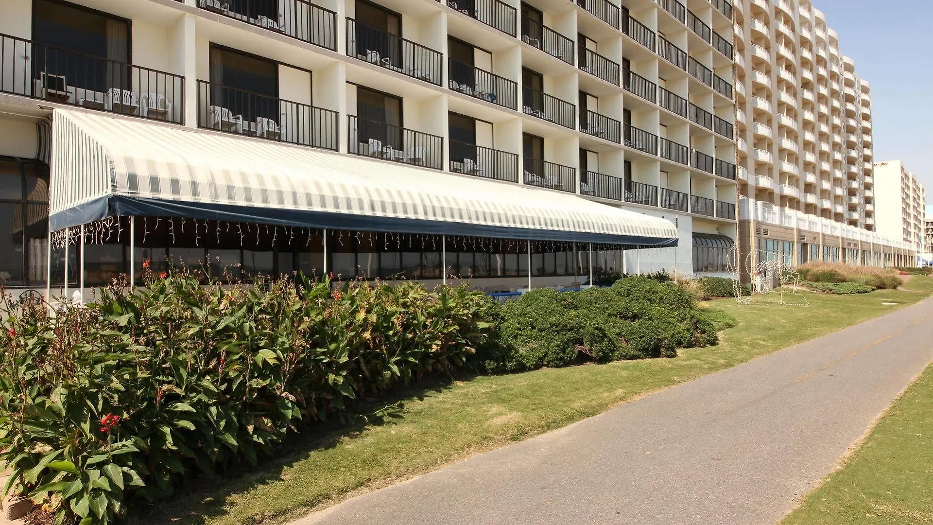 The Barclay Towers Hotel And Resort Virginia Beach
